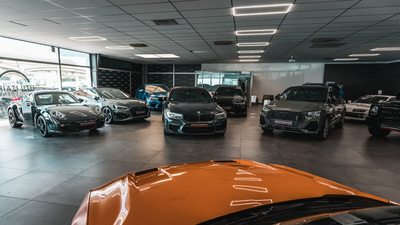 Large choix de voitures d'occasion disponibles immédiatement